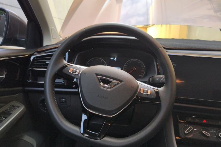 Used Jetta VS5 2019 280TSI Automatic Enjoyment Model Steering Wheel