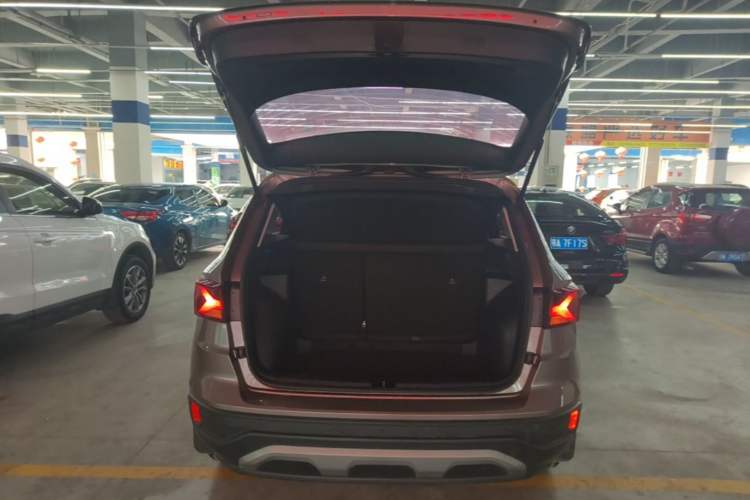 Used Jetta VS5 2019 280TSI Automatic Enjoyment Model Trunk