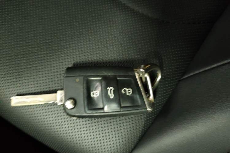 Used Jetta VS5 2019 280TSI Automatic Enjoyment Model Vehicle Key