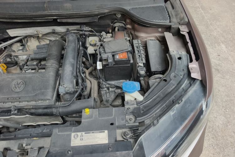 Used Jetta VS5 2019 280TSI Automatic Enjoyment Model Engine Bay Left