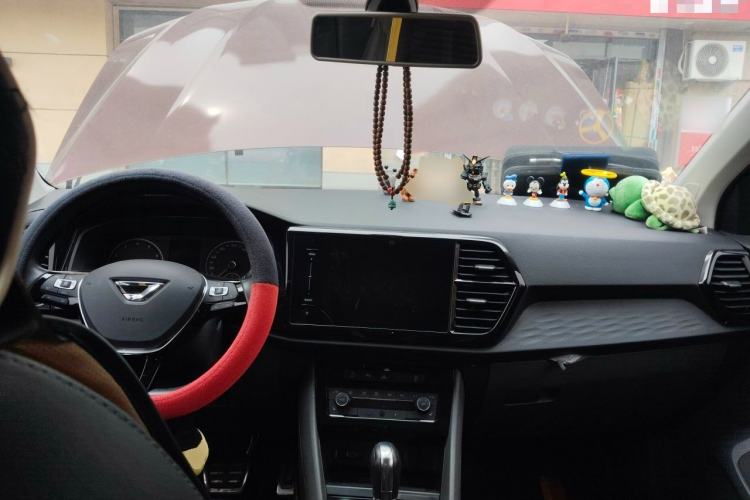Used Jetta VS5 2019 280TSI Automatic Glory Edition Center Console