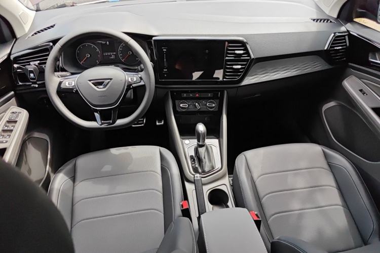 Used Jetta VS5 2019 280TSI Automatic Enjoyment Model Center Console