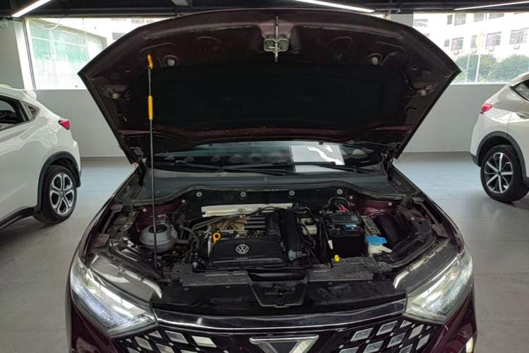 Used Jetta VS5 2019 280TSI Automatic Enjoyment Model Engine Bay
