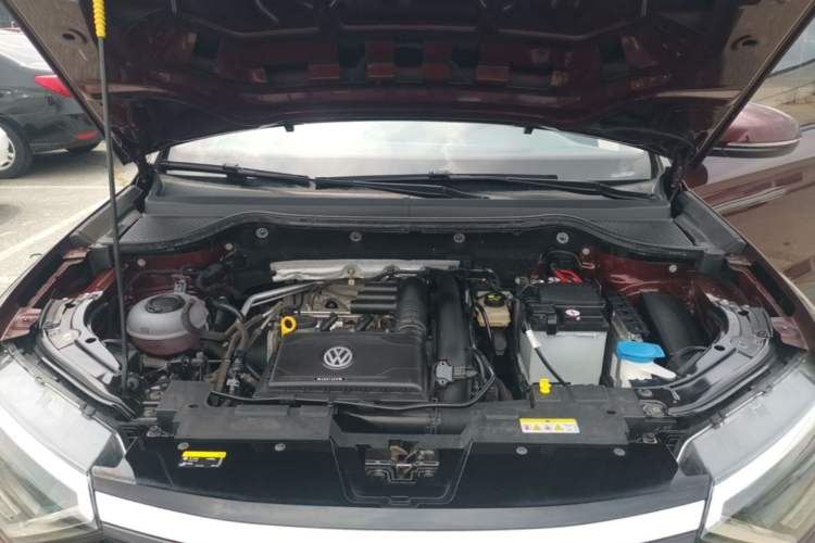 Used Jetta VS5 2019 280TSI Manual Entry-Level Model Engine Bay