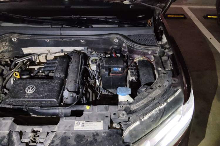 Used Jetta VS5 2019 280TSI Automatic Glory Edition Engine Bay Left