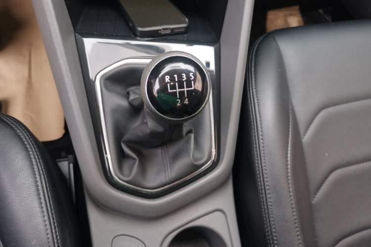 Used Jetta VS5 2019 280TSI Manual Entry-Level Model Gear Lever