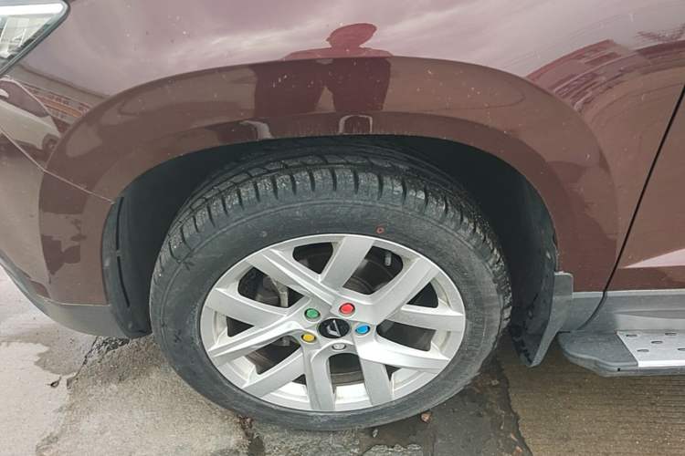 Used Jetta VS5 2019 280TSI Automatic Enjoyment Model Left Front Wheel Hub