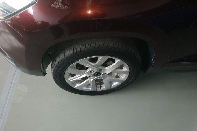 Used Jetta VS5 2019 280TSI Automatic Enjoyment Model Left Front Wheel Hub