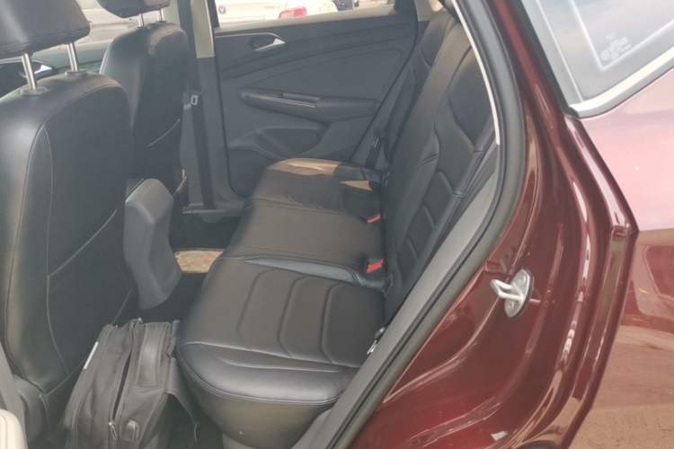Used Jetta VS5 2019 280TSI Manual Entry-Level Model Left Rear Seat