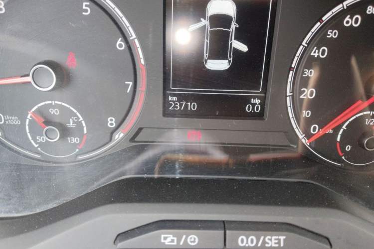 Used Jetta VS5 2019 280TSI Automatic Glory Edition Odometer Close Up