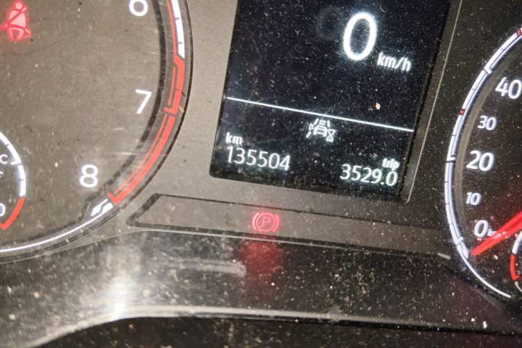 Used Jetta VS5 2019 280TSI Automatic Glory Edition Odometer Close Up