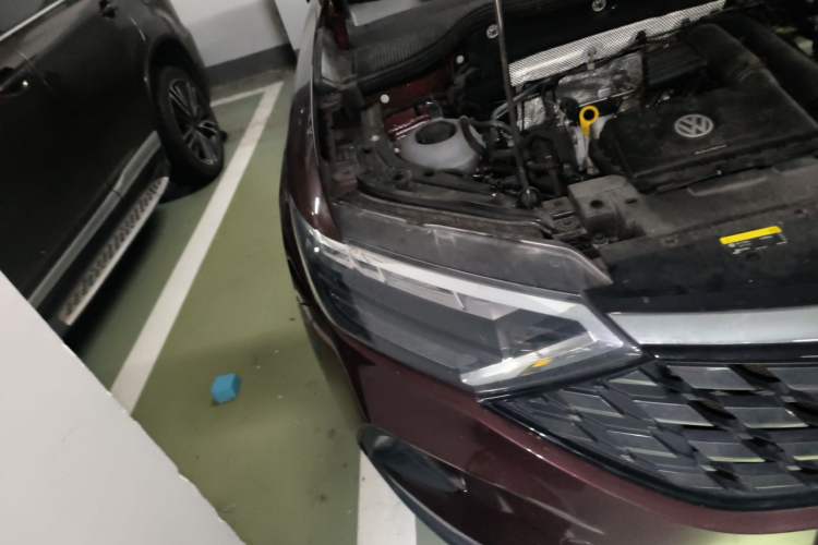 Used Jetta VS5 2019 280TSI Automatic Enjoyment Model Right Front Headlight