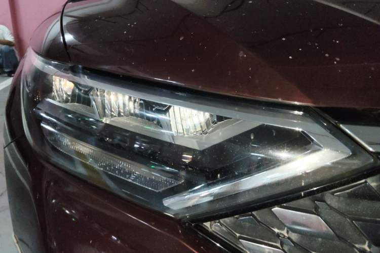 Used Jetta VS5 2019 280TSI Automatic Glory Edition Right Front Headlight