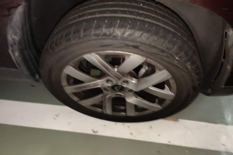 Used Jetta VS5 2019 280TSI Automatic Enjoyment Model Right Front Wheel Hub