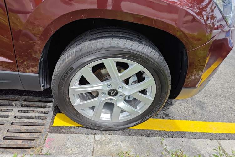 Used Jetta VS5 2019 280TSI Automatic Enjoyment Model Right Front Wheel Hub