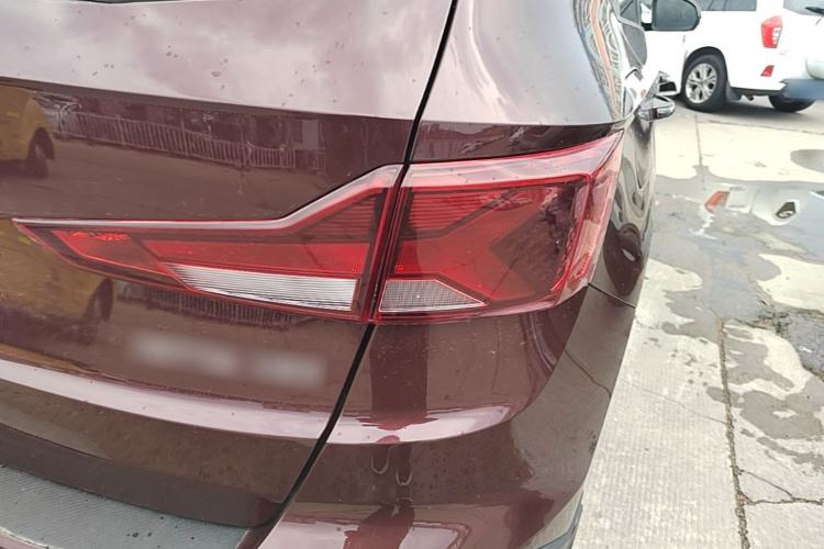 Used Jetta VS5 2019 280TSI Automatic Enjoyment Model Right Rear Taillight