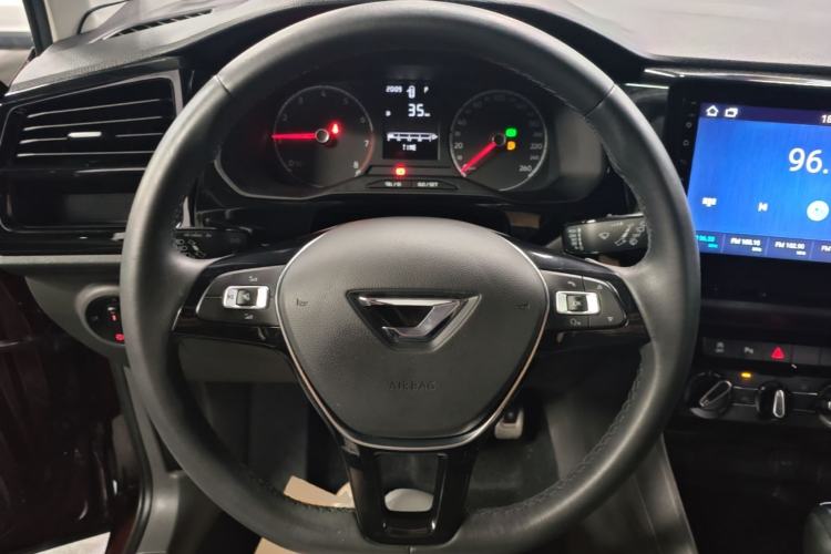 Used Jetta VS5 2019 280TSI Automatic Enjoyment Model Steering Wheel