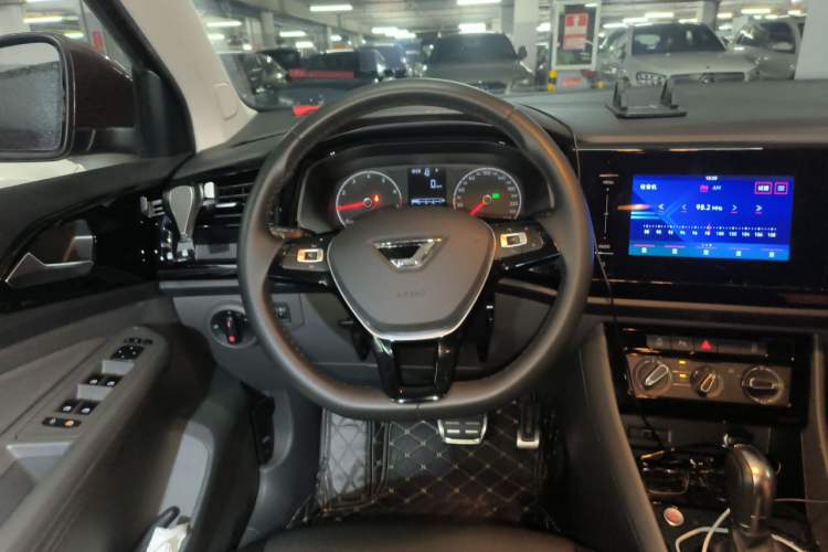 Used Jetta VS5 2019 280TSI Automatic Enjoyment Model Steering Wheel