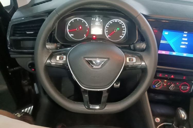 Used Jetta VS5 2019 280TSI Automatic Enjoyment Model Steering Wheel