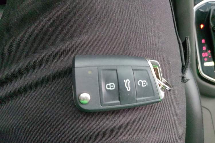 Used Jetta VS5 2019 280TSI Automatic Enjoyment Model Vehicle Key
