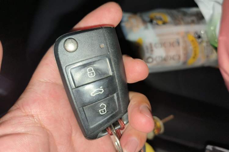 Used Jetta VS5 2019 280TSI Automatic Enjoyment Model Vehicle Key