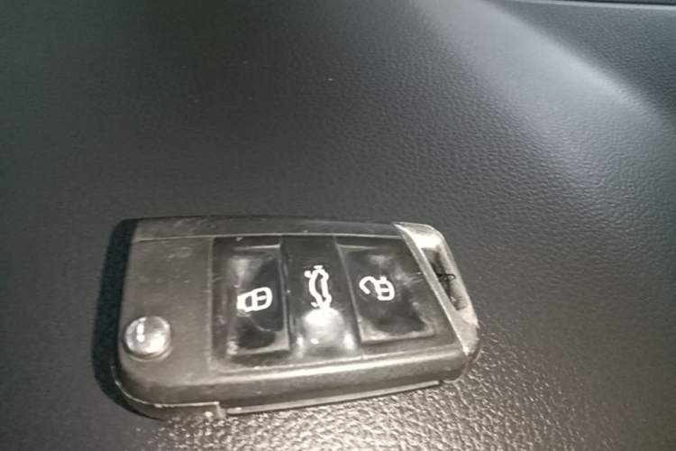 Used Jetta VS5 2019 280TSI Automatic Enjoyment Model Vehicle Key