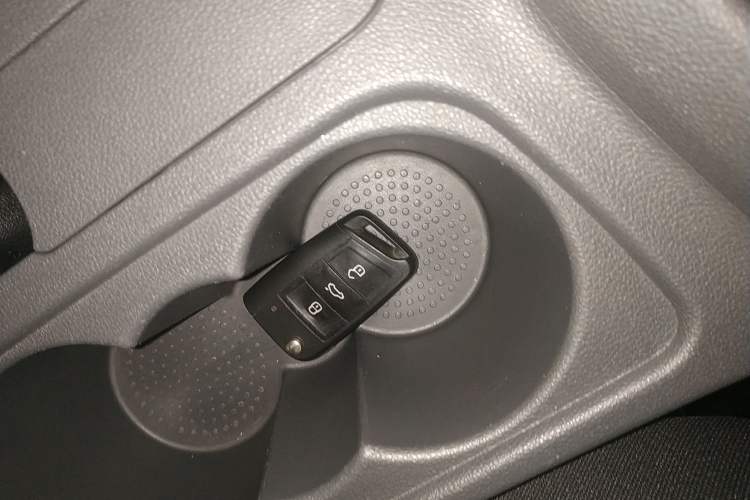 Used Jetta VS5 2019 280TSI Automatic Enjoyment Model Vehicle Key