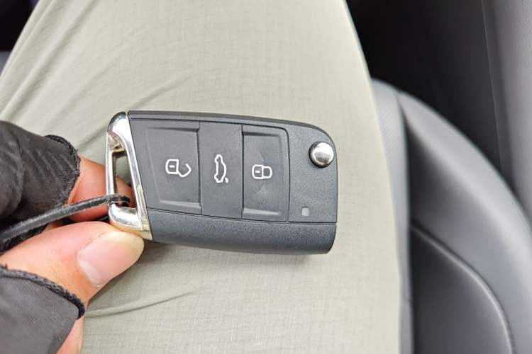 Used Jetta VS5 2019 280TSI Automatic Enjoyment Model Vehicle Key