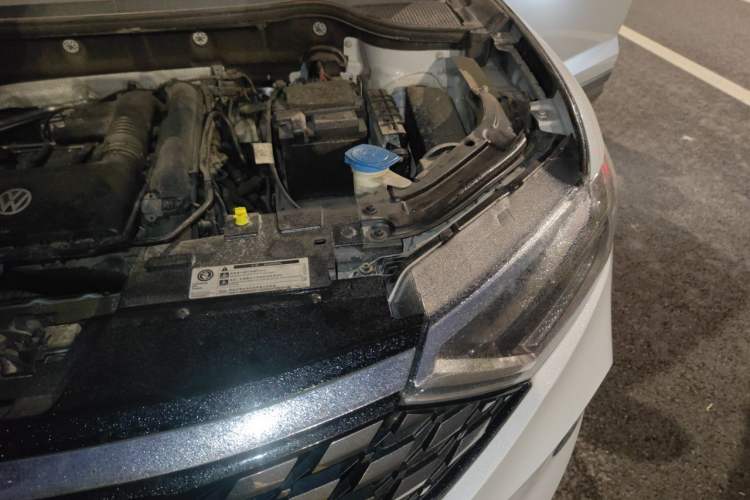 Used Jetta VS5 2019 280TSI Automatic Glory Edition Engine Bay Left