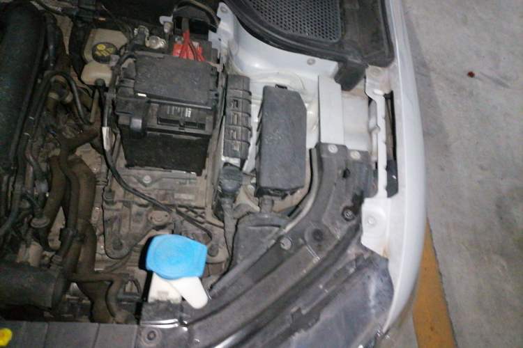 Used Jetta VS5 2019 280TSI Automatic Enjoyment Model Engine Bay Left