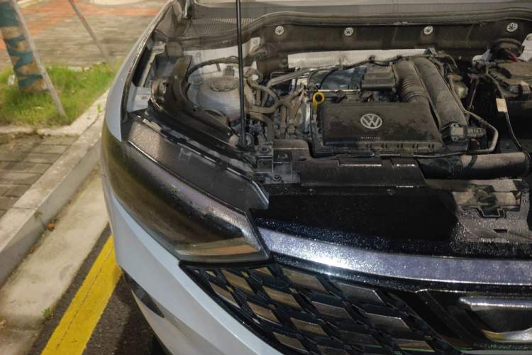 Used Jetta VS5 2019 280TSI Automatic Glory Edition Engine Bay Right