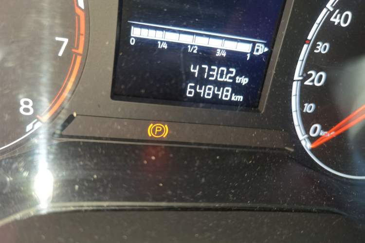 Used Jetta VS5 2019 280TSI Manual Entry-Level Model Odometer Close Up