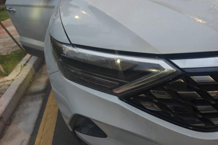 Used Jetta VS5 2019 280TSI Automatic Glory Edition Right Front Headlight