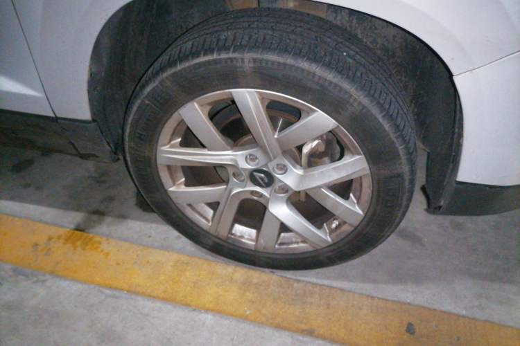 Used Jetta VS5 2019 280TSI Automatic Enjoyment Model Right Front Wheel Hub