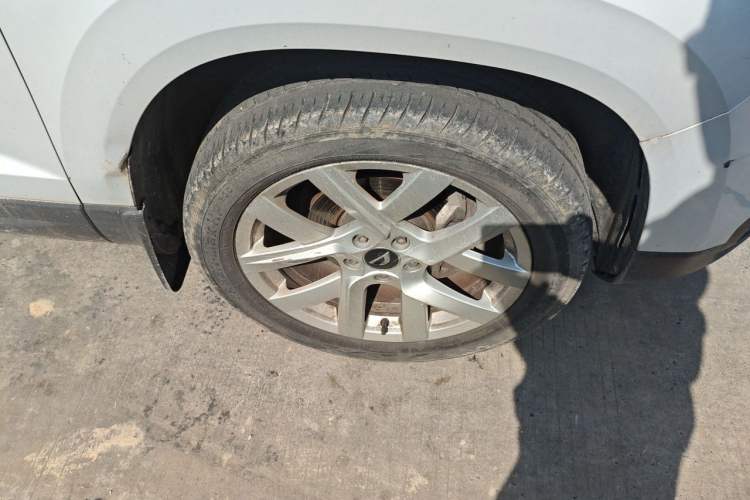 Used Jetta VS5 2019 280TSI Automatic Enjoyment Model Right Front Wheel Hub