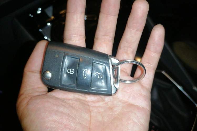 Used Jetta VS5 2019 280TSI Automatic Enjoyment Model Vehicle Key