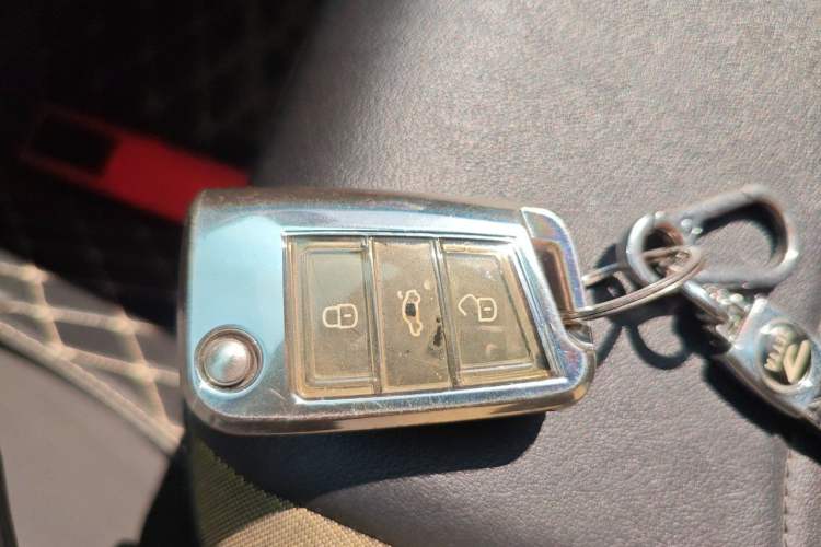 Used Jetta VS5 2019 280TSI Automatic Enjoyment Model Vehicle Key