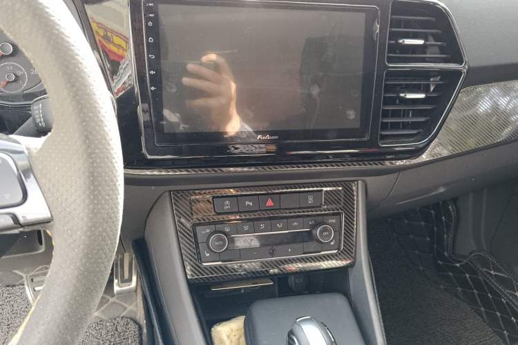 Used Jetta VS5 2019 280TSI Automatic Glory Edition Audio And AC Panel