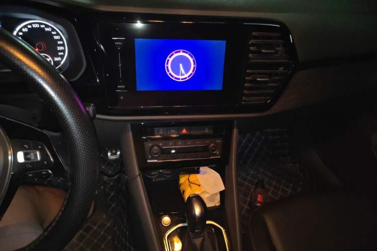 Used Jetta VS5 2019 280TSI Automatic Glory Edition Audio And AC Panel