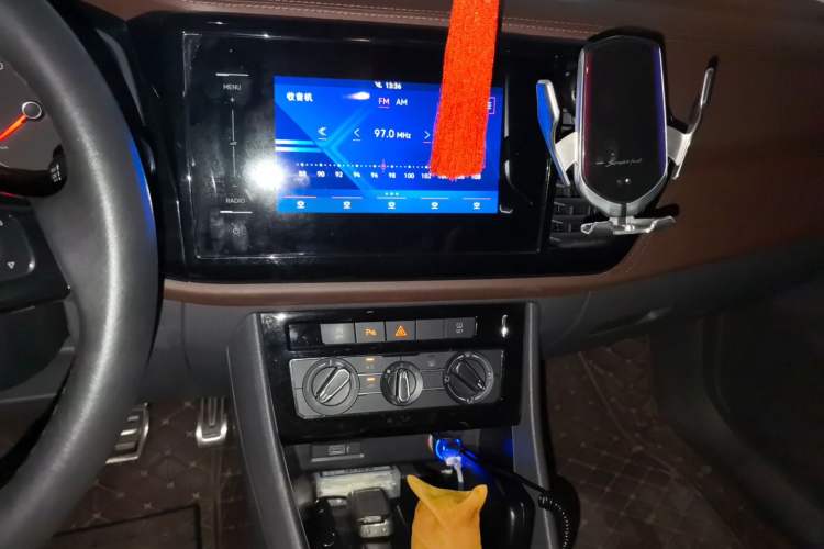 Used Jetta VS5 2019 280TSI Automatic Enjoyment Model Audio And AC Panel
