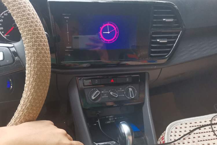 Used Jetta VS5 2019 280TSI Automatic Trend Model Audio And AC Panel