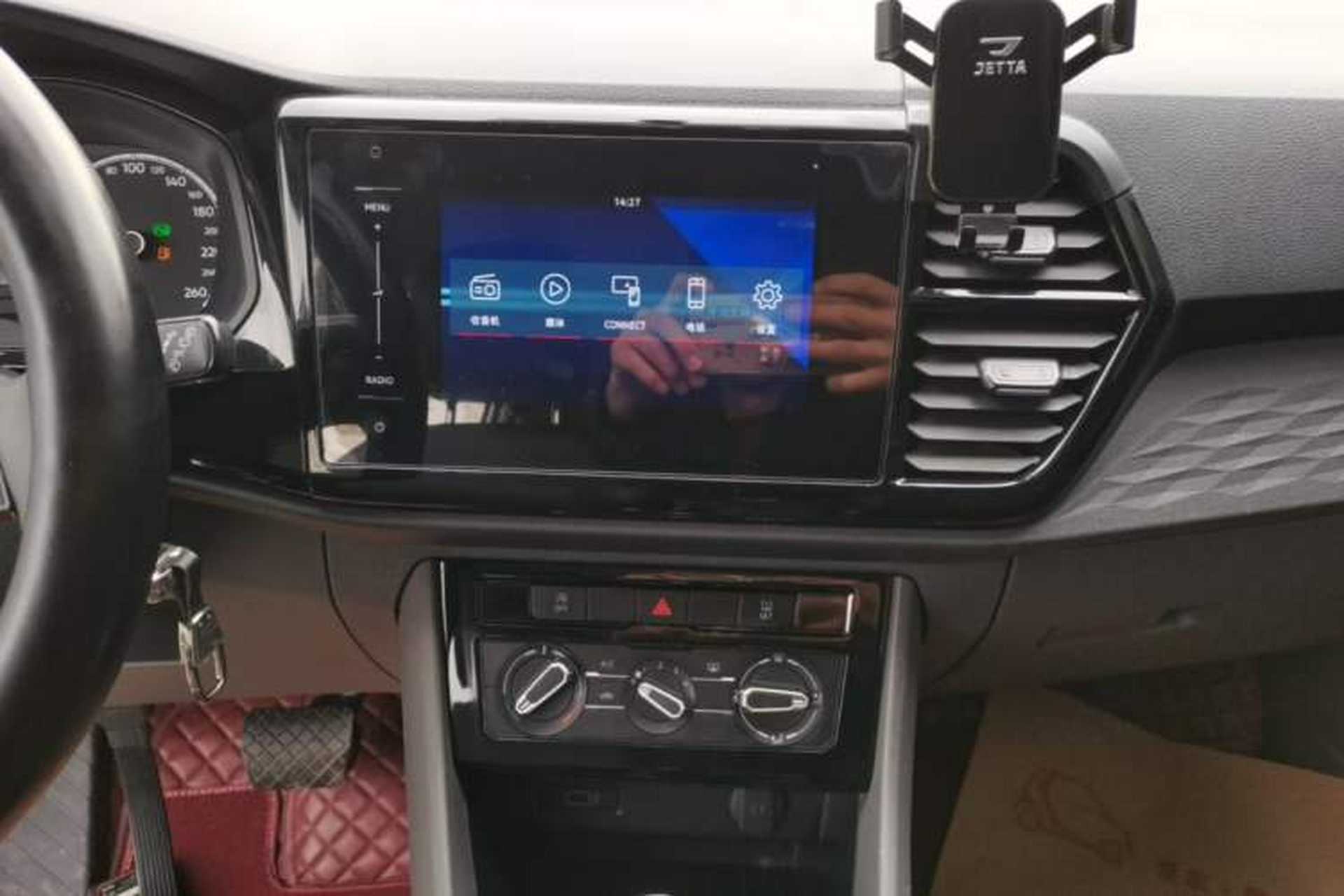 Used Jetta VS5 2019 280TSI Automatic Trend Model Audio And AC Panel