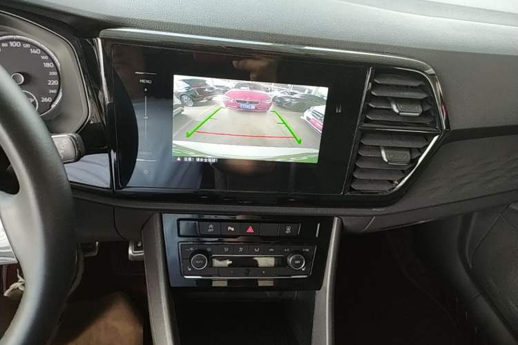 Used Jetta VS5 2019 280TSI Automatic Glory Edition Audio And AC Panel