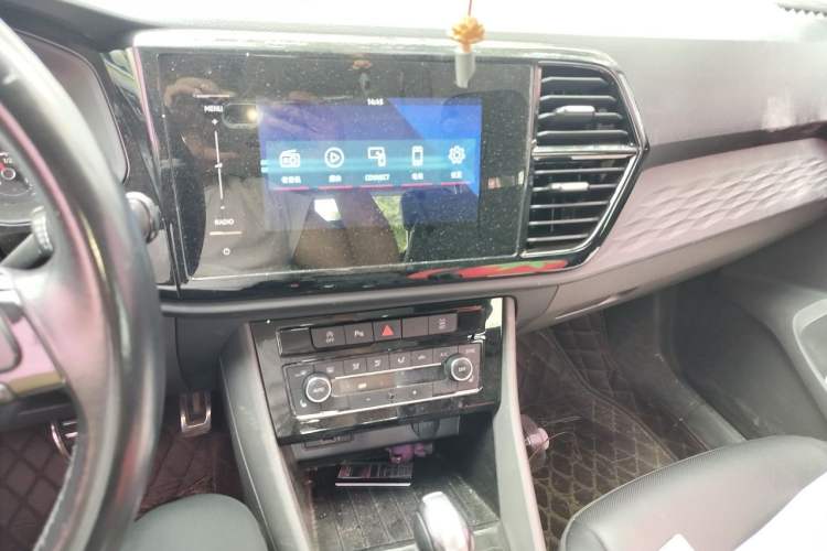 Used Jetta VS5 2019 280TSI Automatic Glory Edition Audio And AC Panel