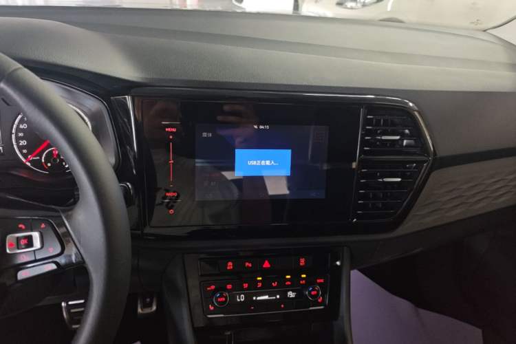 Used Jetta VS5 2019 280TSI Automatic Glory Edition Audio And AC Panel