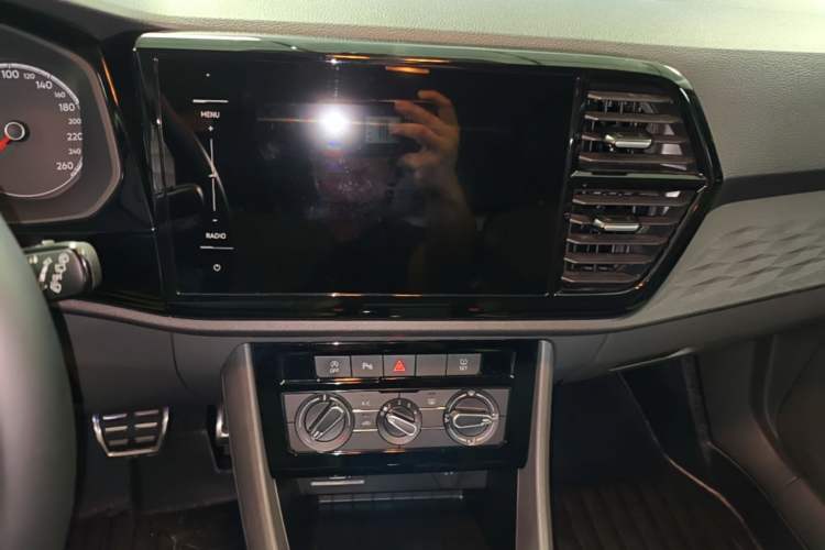 Used Jetta VS5 2019 280TSI Automatic Enjoyment Model Audio And AC Panel