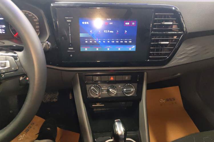 Used Jetta VS5 2019 280TSI Automatic Trend Model Audio And AC Panel