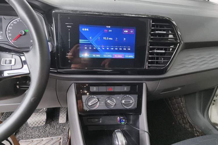 Used Jetta VS5 2019 280TSI Automatic Trend Model Audio And AC Panel