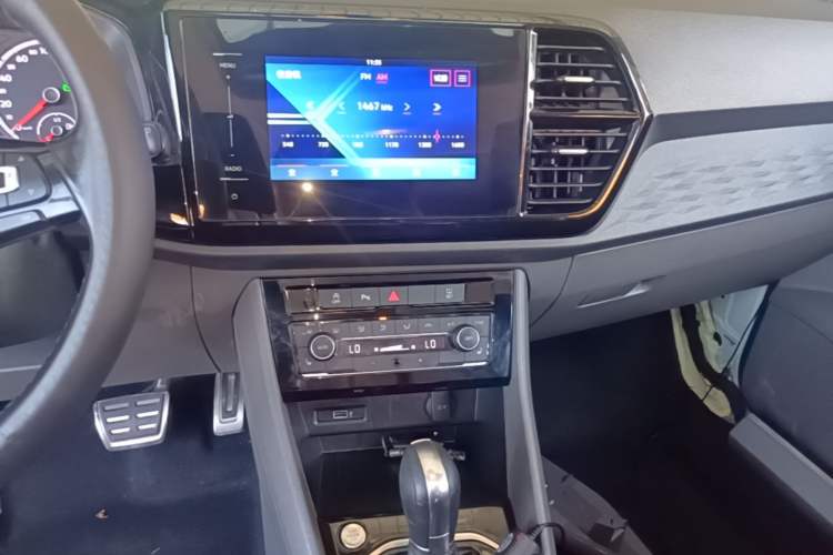 Used Jetta VS5 2019 280TSI Automatic Glory Edition Audio And AC Panel