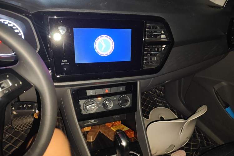 Used Jetta VS5 2019 280TSI Automatic Trend Model Audio And AC Panel